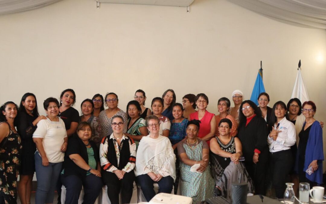 Primera reunión informativa coordinada entre la Agenda Política Mujeres en la Diversidad (APMD) y la Secretaría Presidencial de la Mujer (SEPREM)